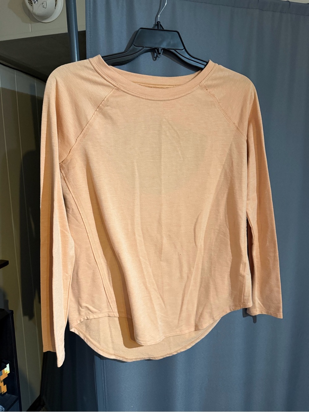 SO Long-Sleeve Crewneck Tee in Peach
